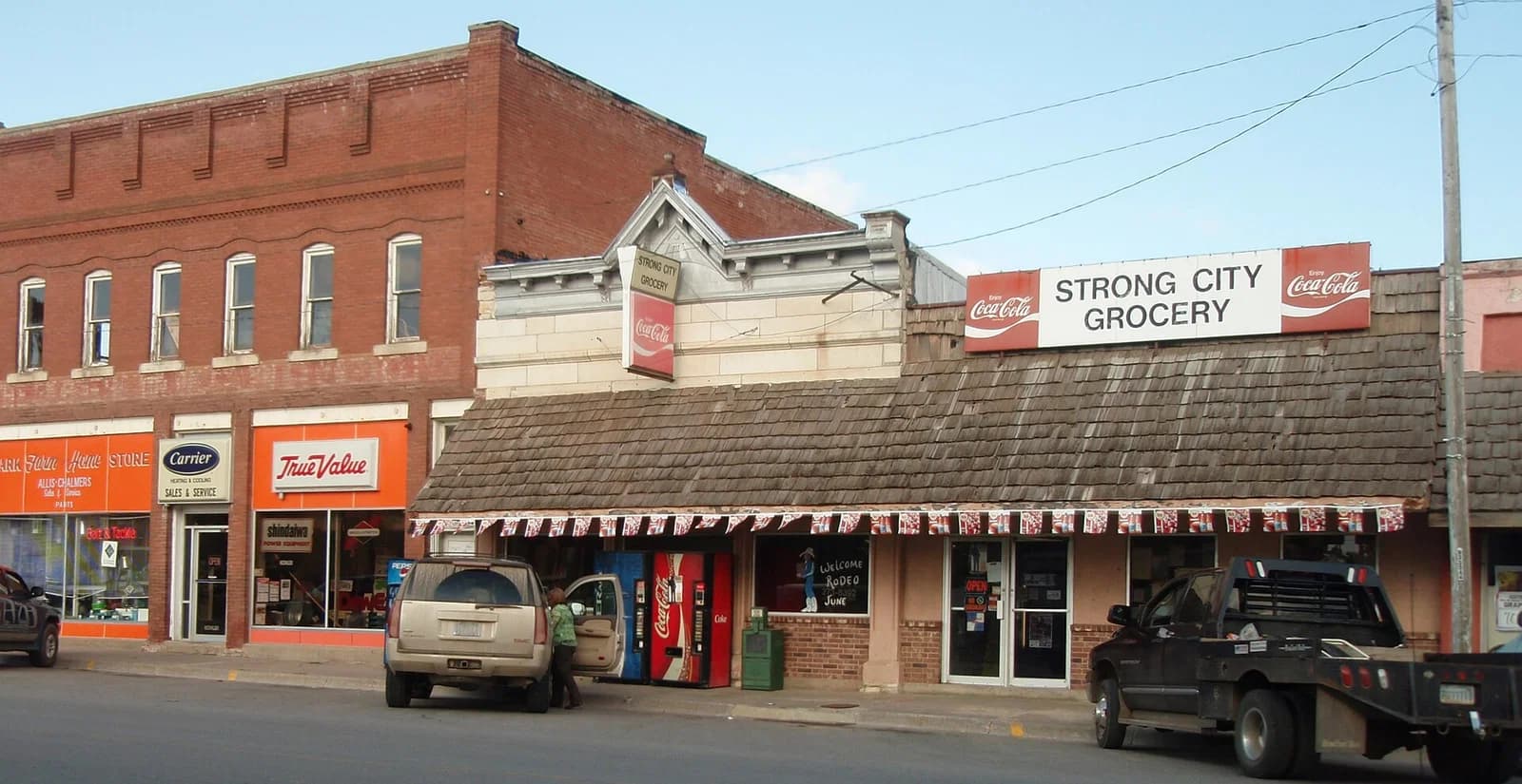 Strong City
