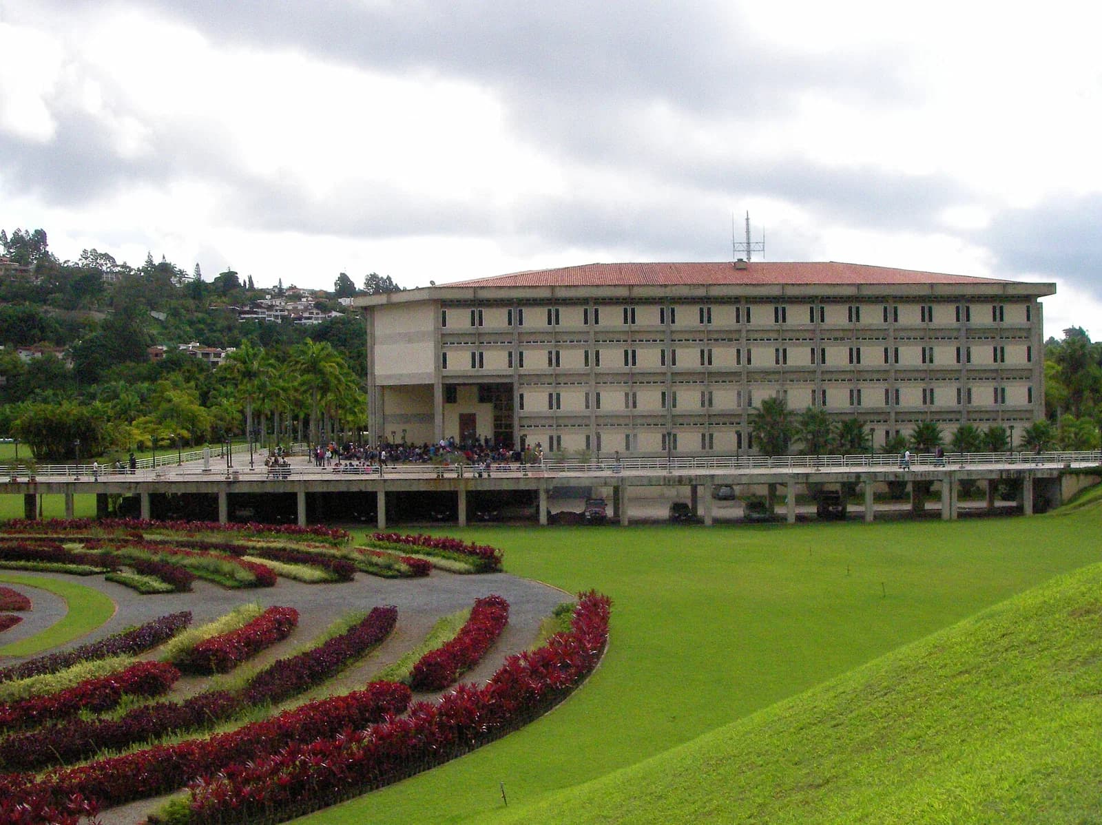 Simón Bolívar University