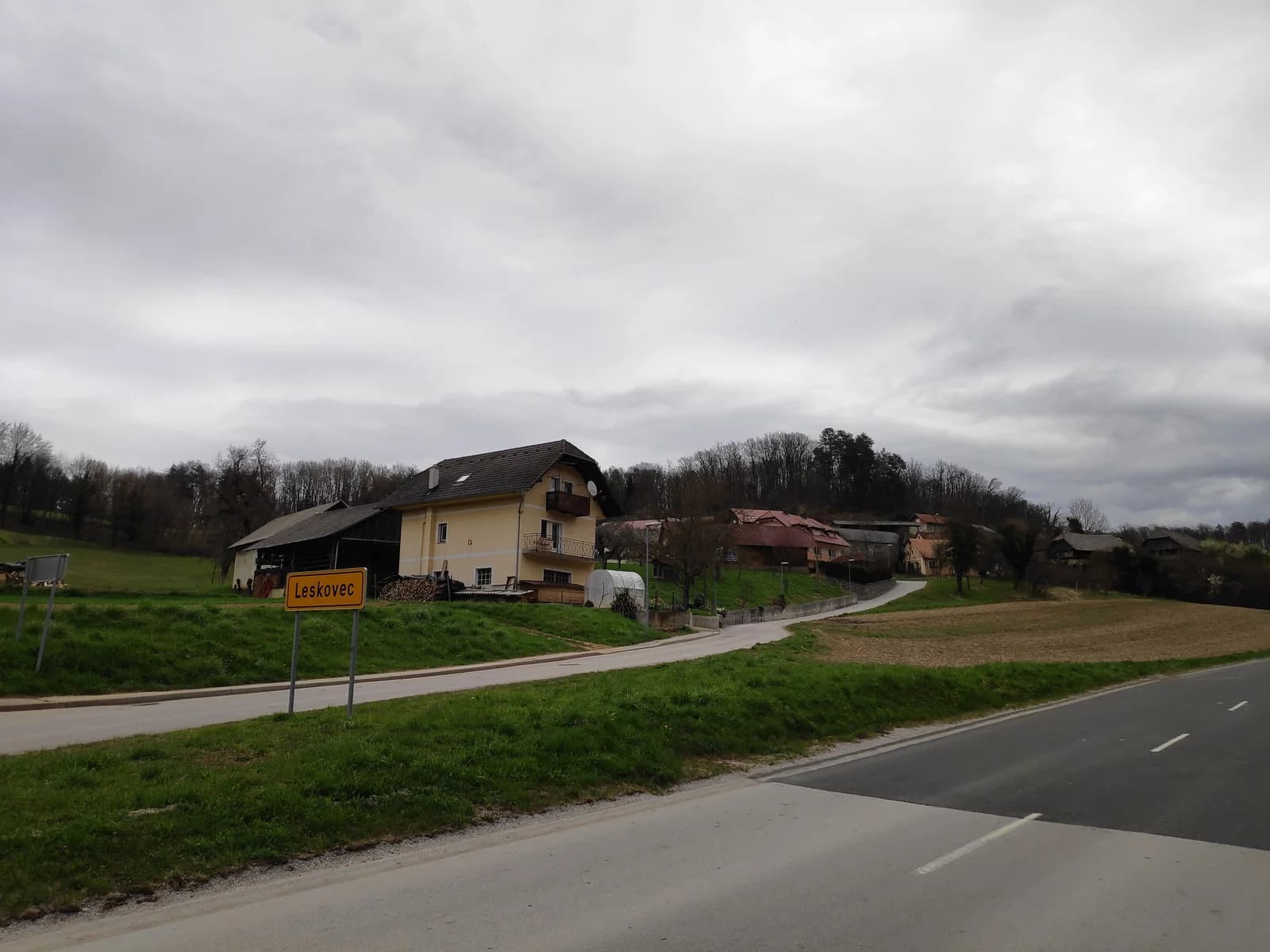 Leskovec