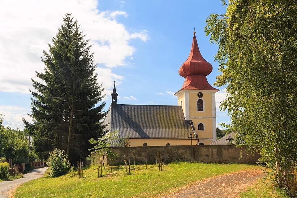 Skuhrov