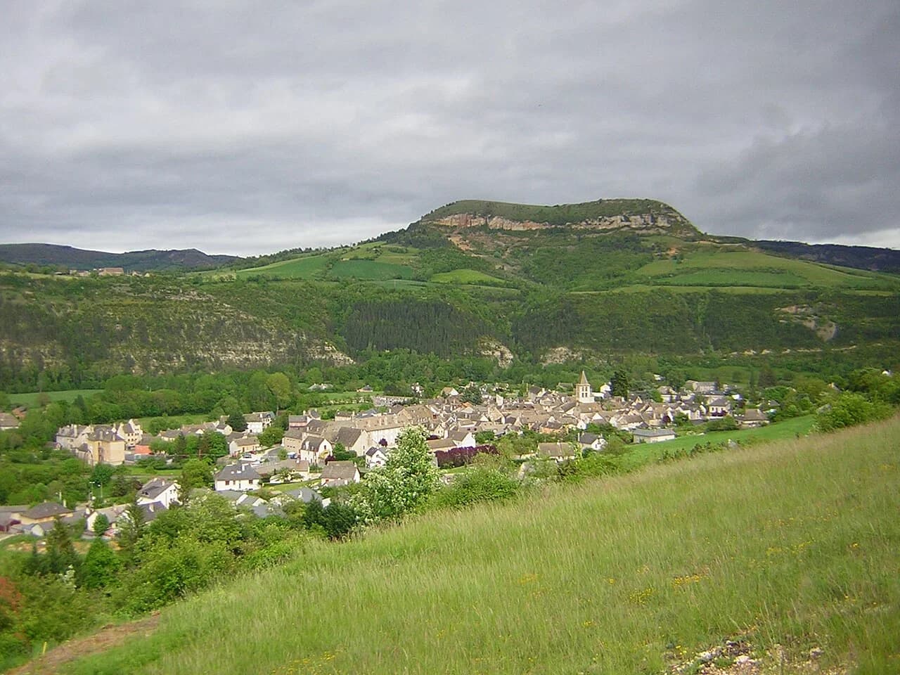 Bourgs-sur-Colagne