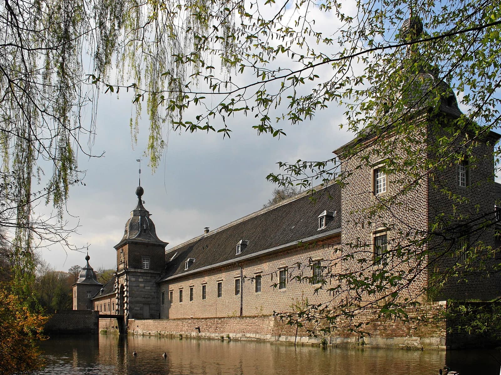 Heltorf Castle