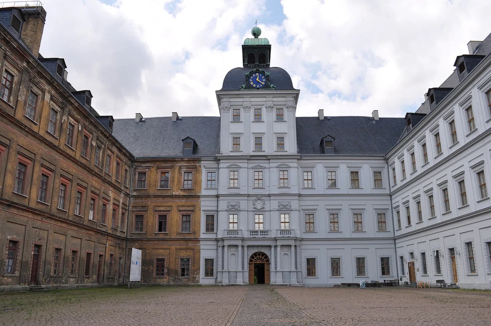 Schloss Neu-Augustusburg