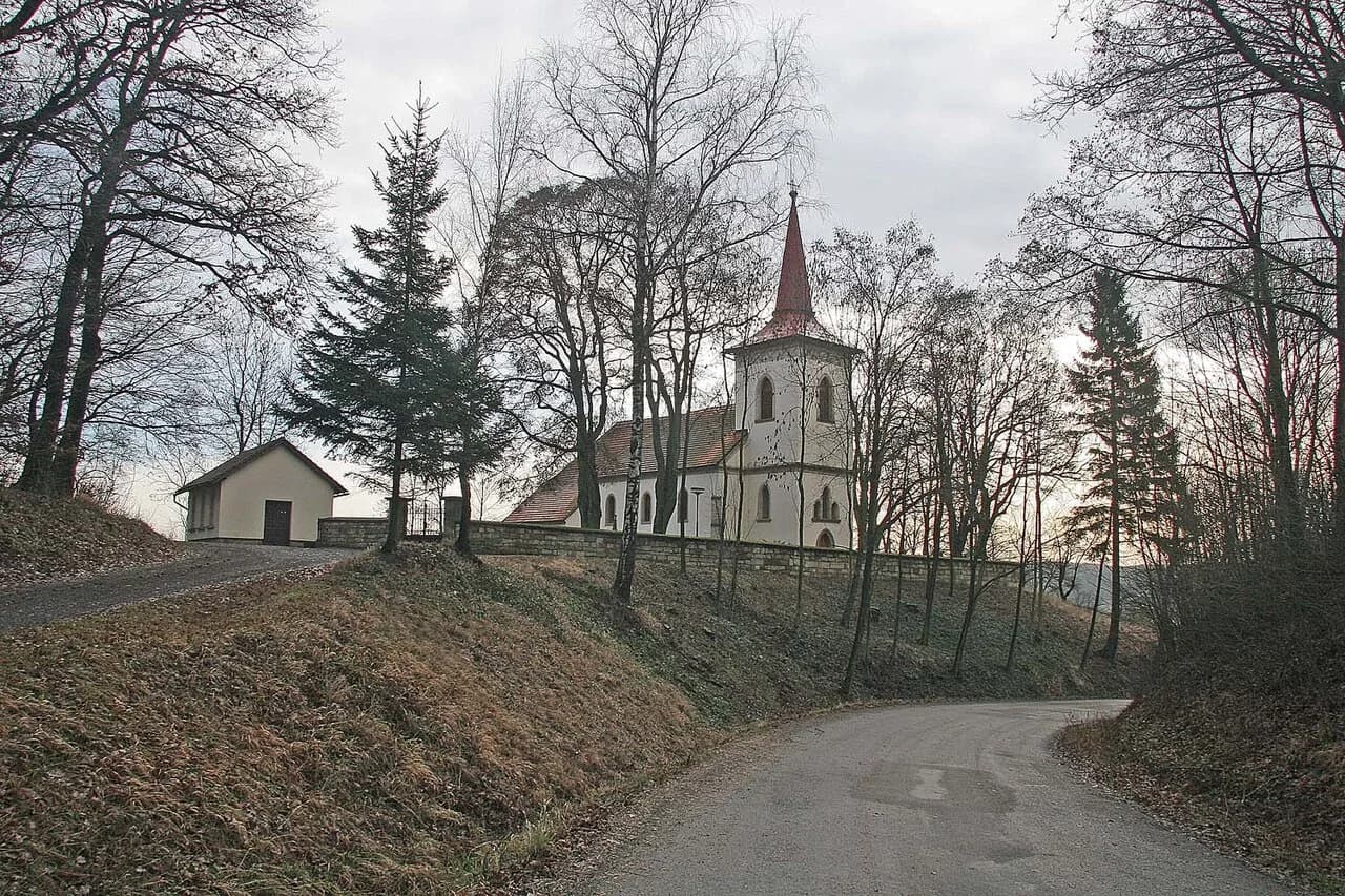 Červená Třemešná