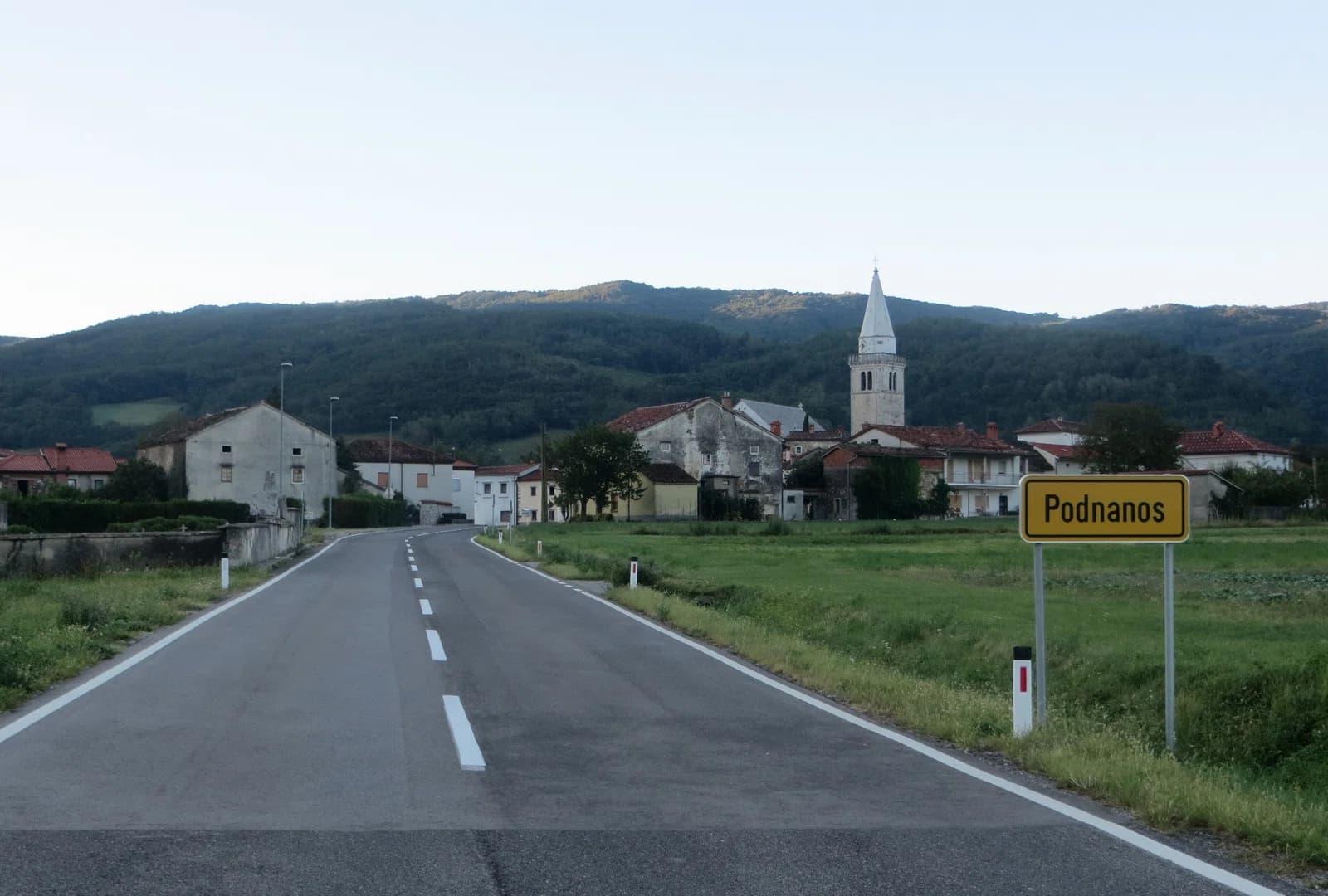 Podnanos