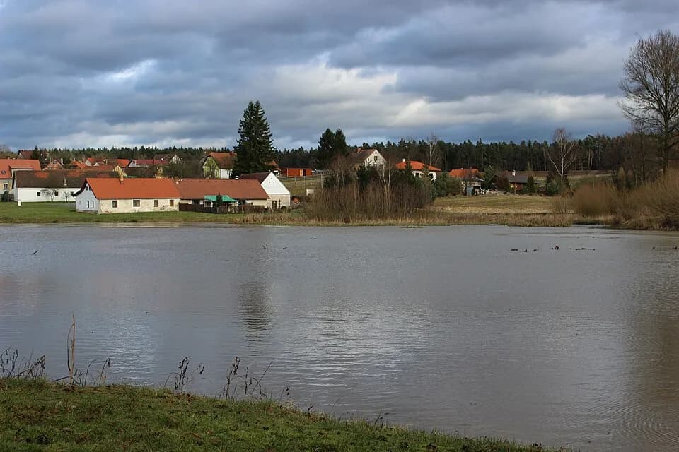 Dlouhá Lhota