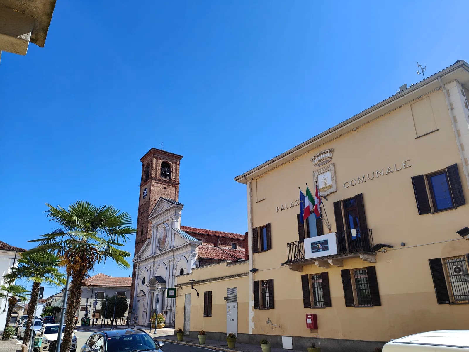 Caresana