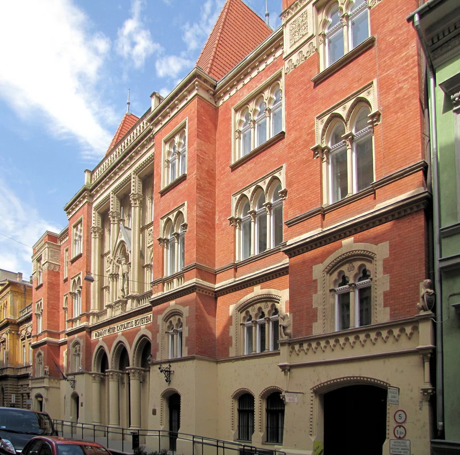 Katholische Péter-Pázmány-Universität