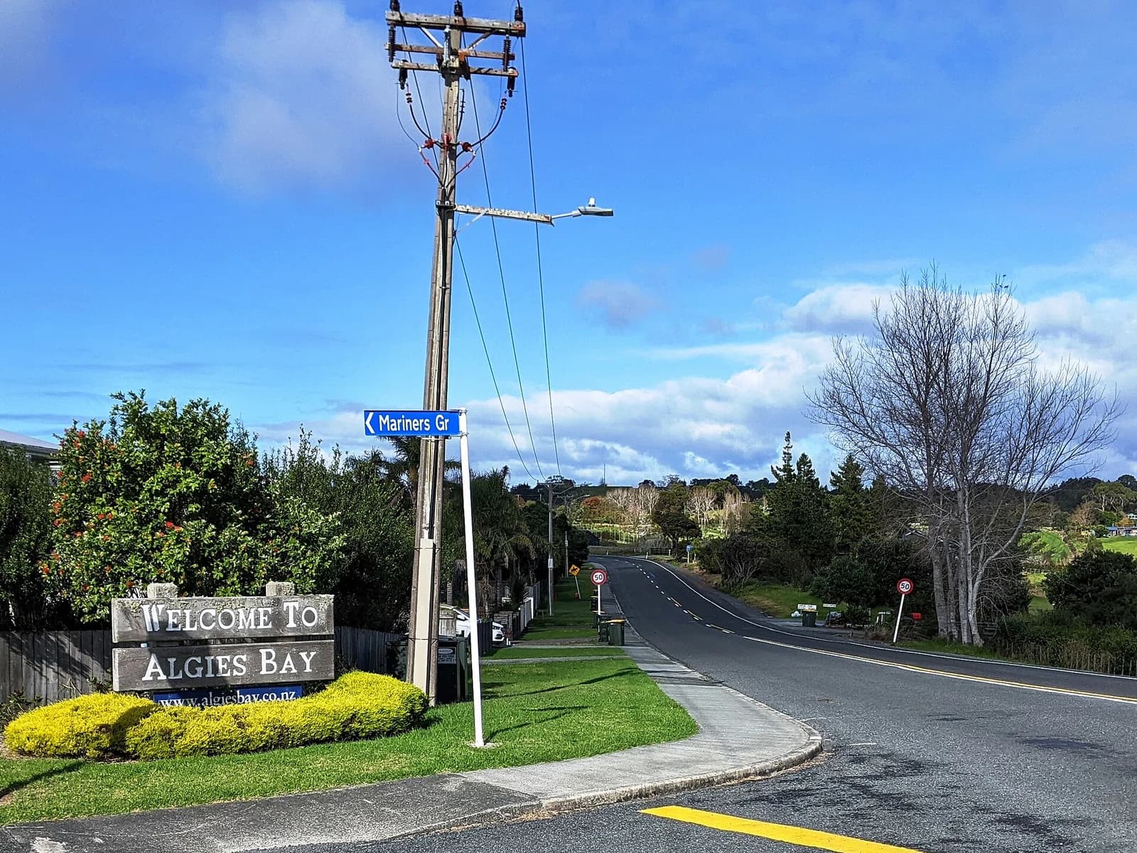 Algies Bay