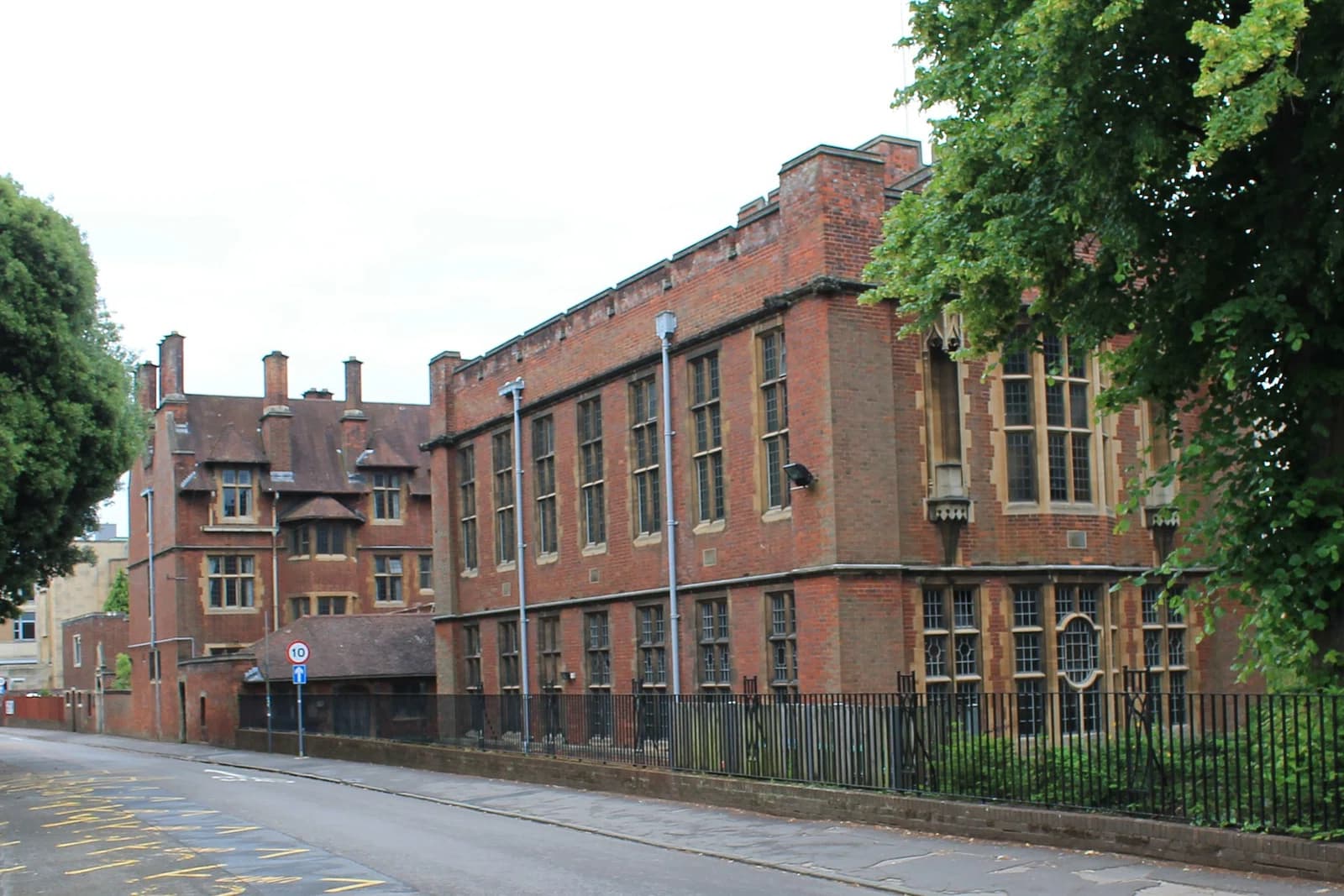 Bristol Baptist College