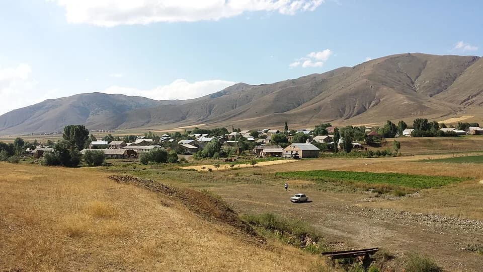 Ttujur