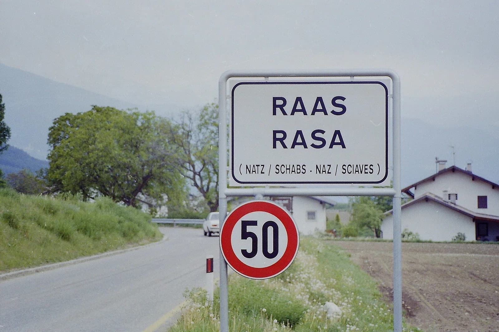 Raas