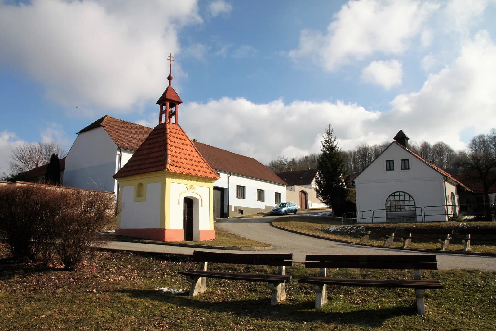 Dubičné