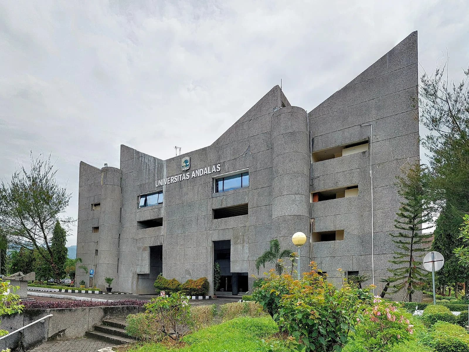 Andalas University