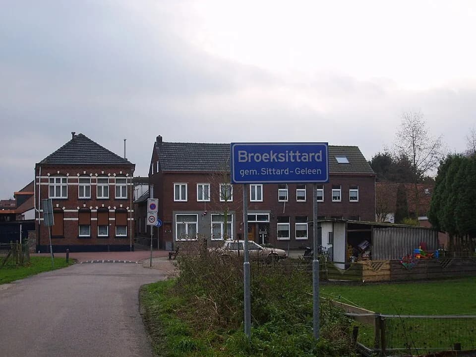 Broeksittard