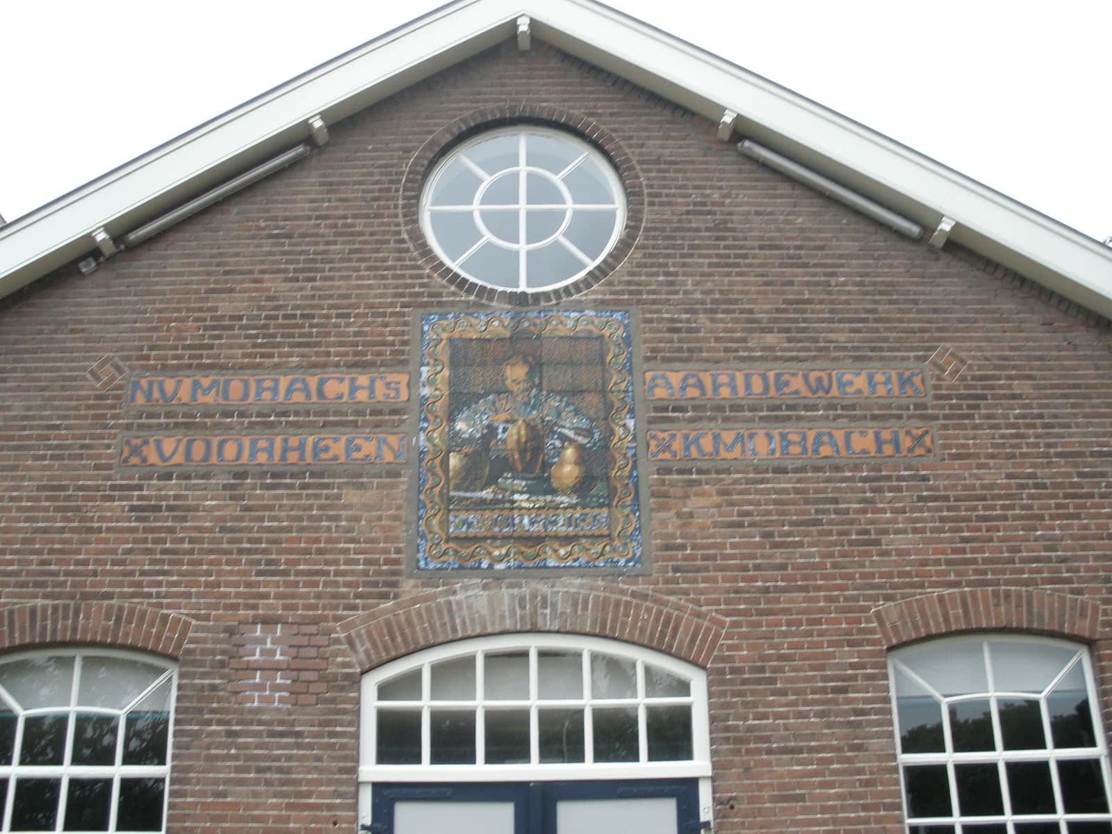 Mobach