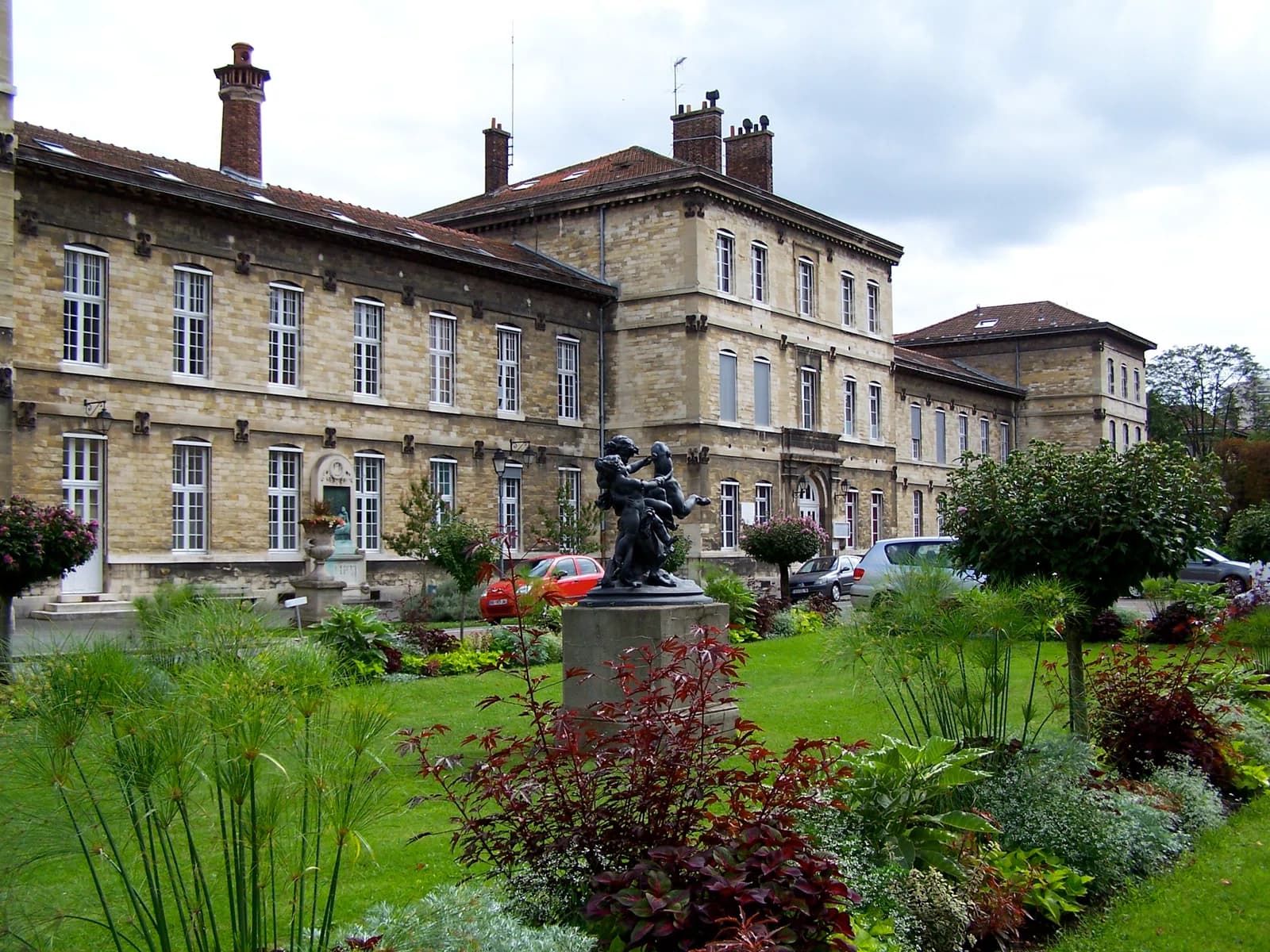 Sainte-Anne Hospital Center - GHU Paris