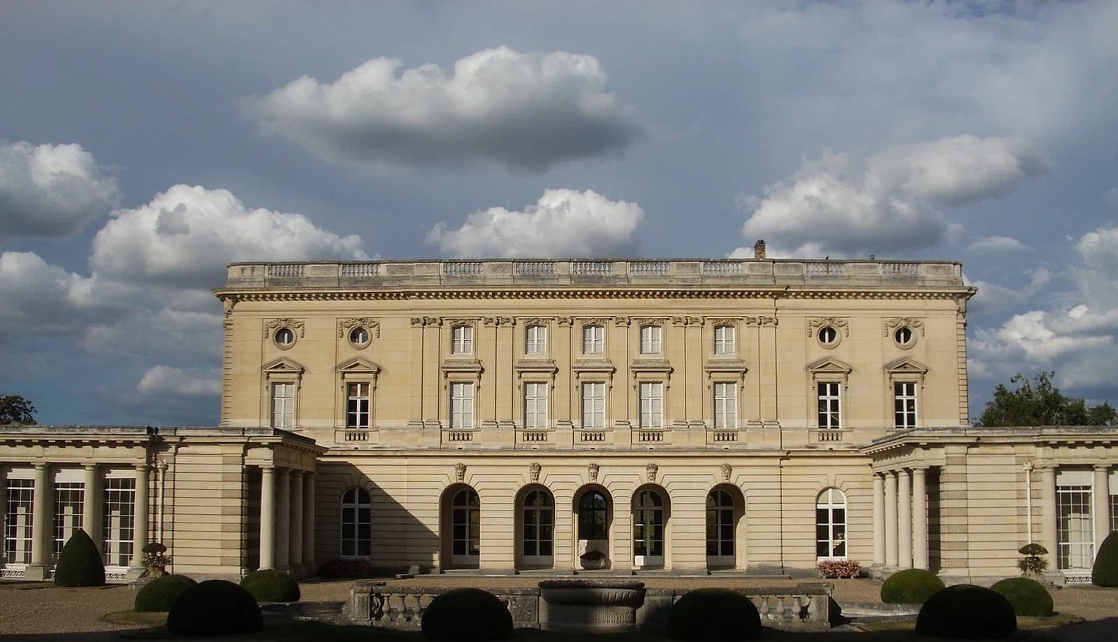 Schloss Bizy