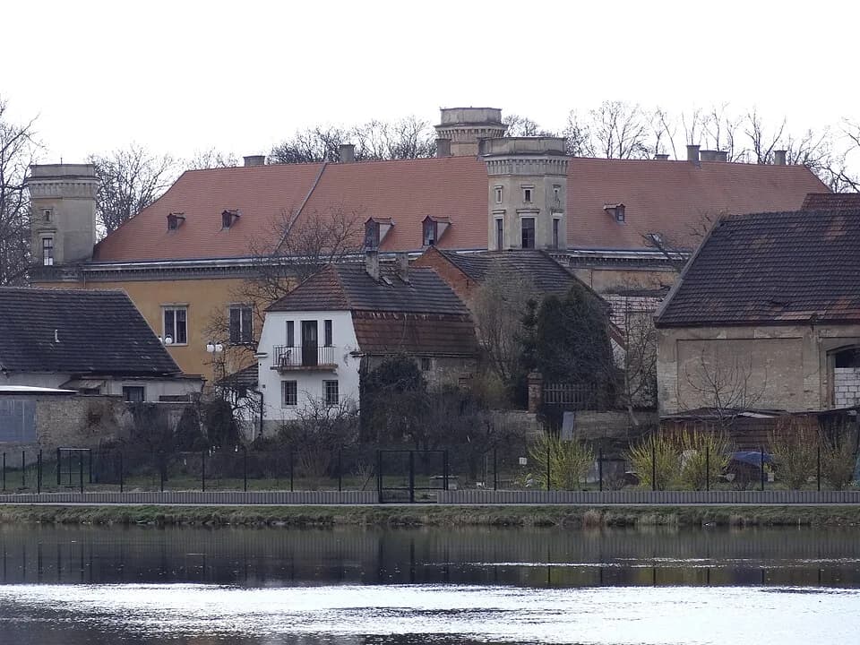 Dolní Beřkovice Castle