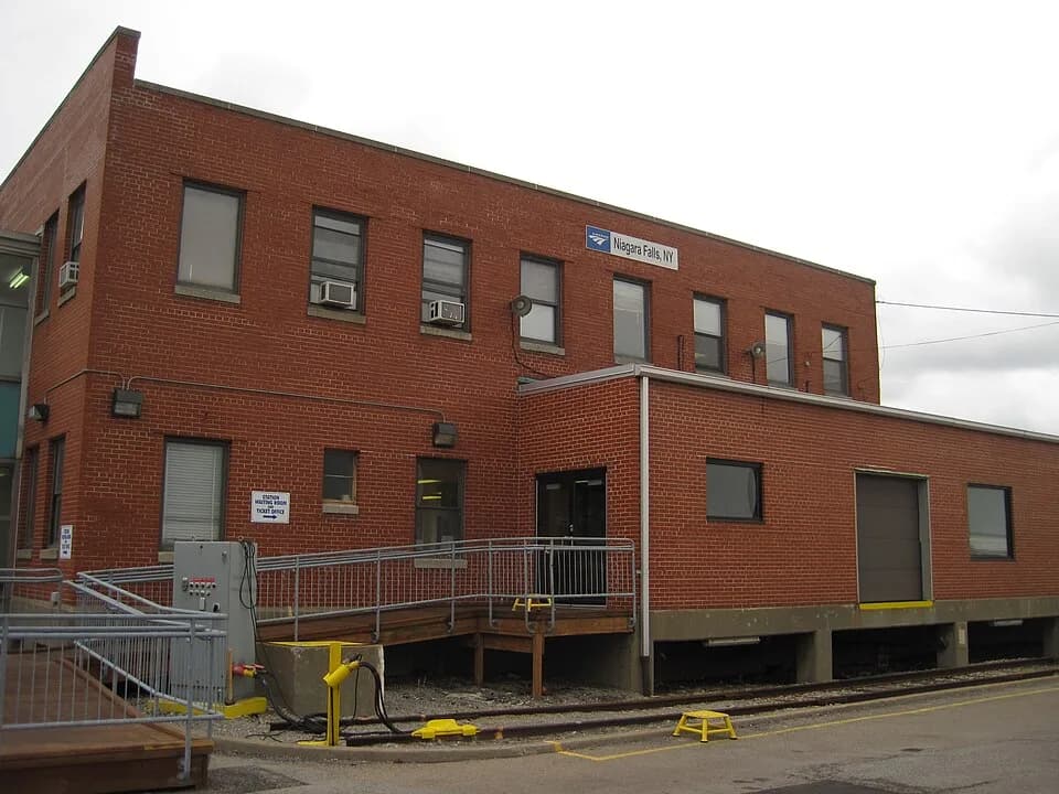 Niagara Falls station