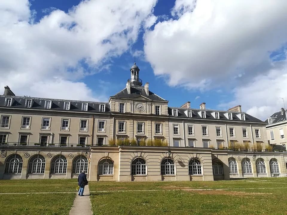 Bégin Military Teaching Hospital