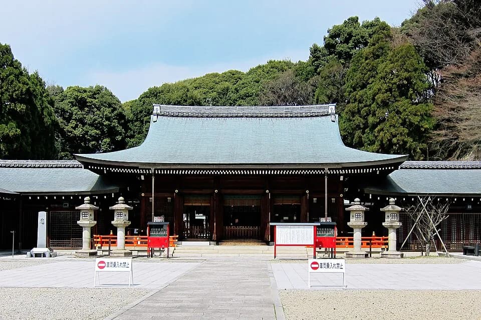 Kyoto Ryōzen-Gokoku Shrine
