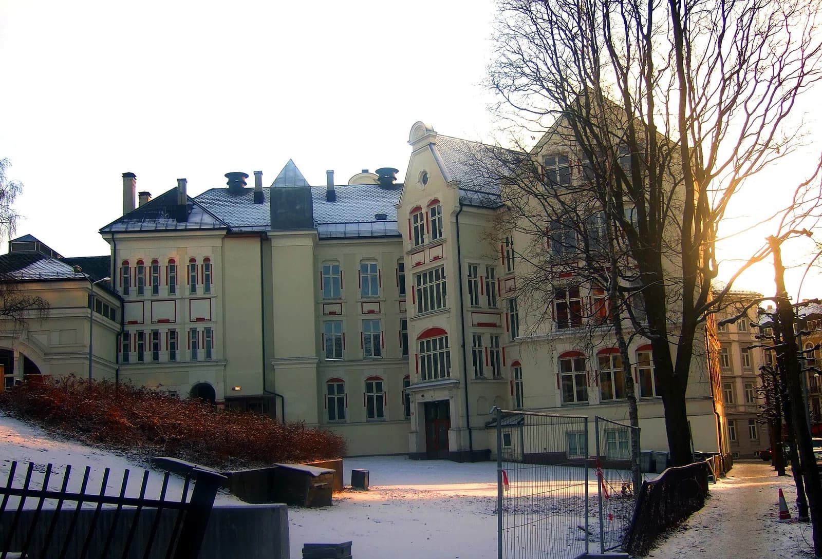 Hartvig Nissen Schule