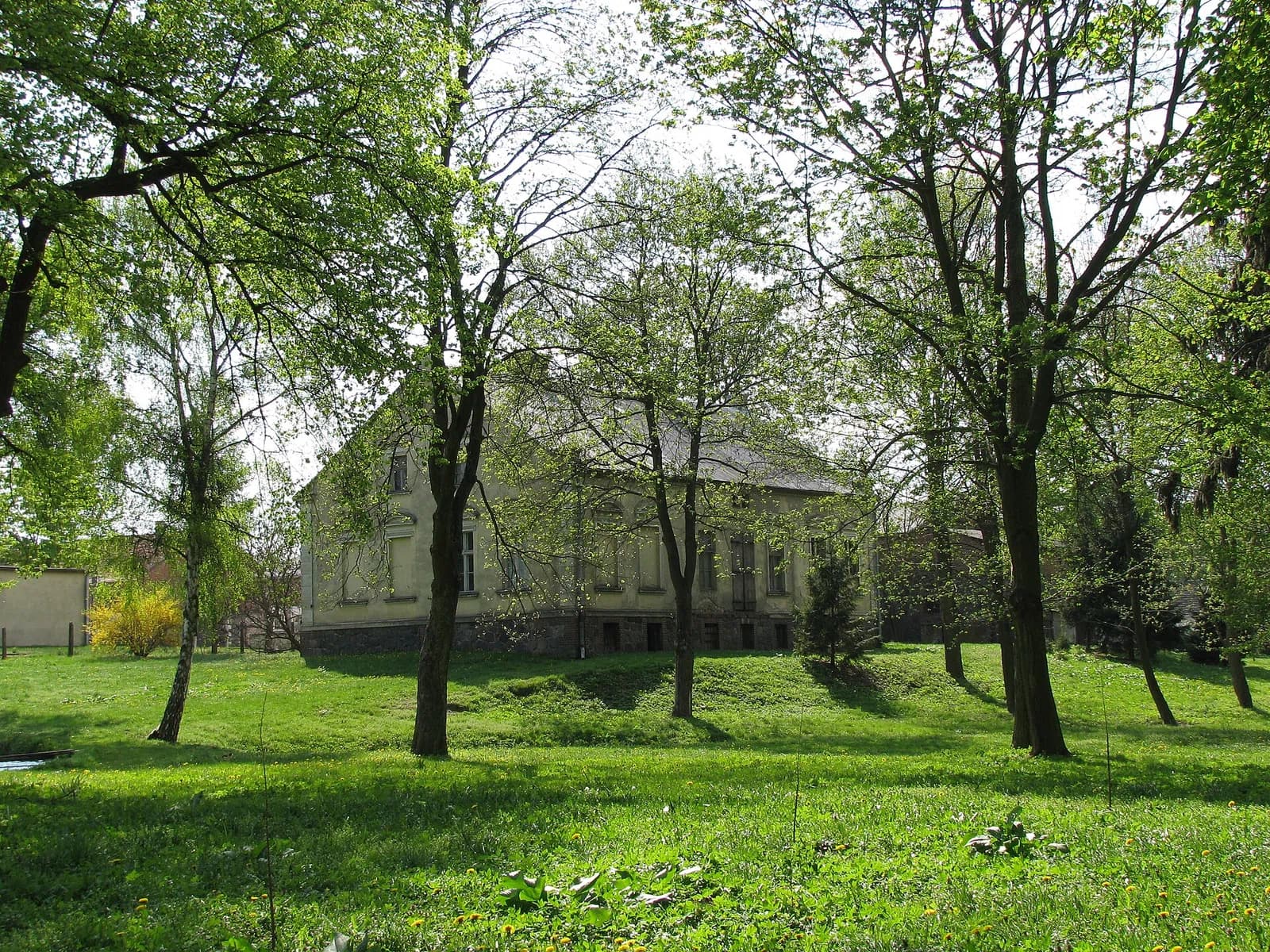 Lutomek