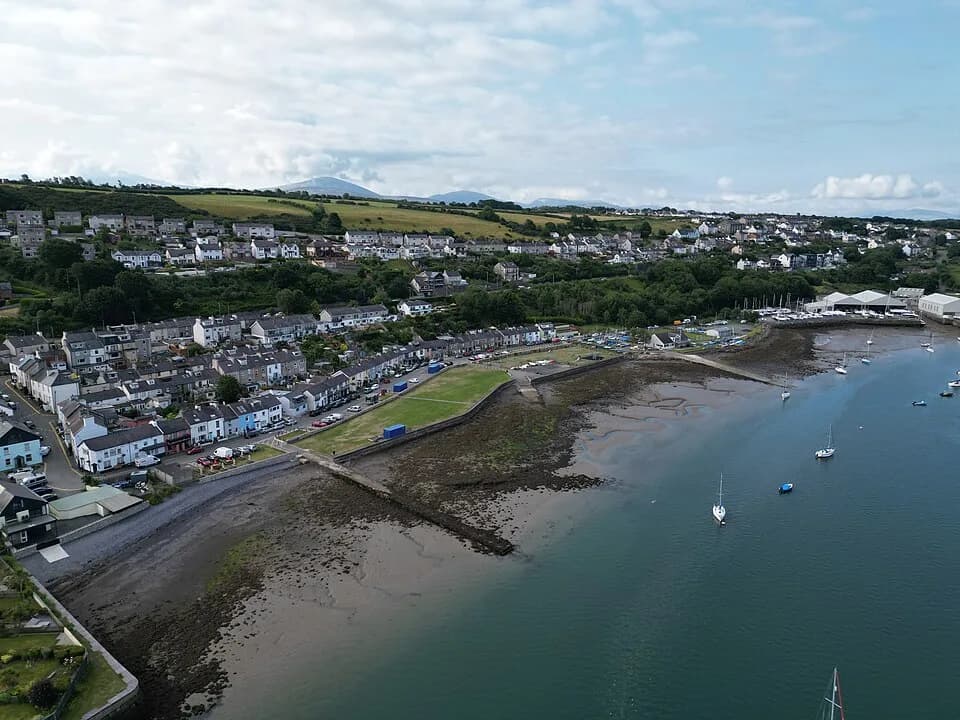 Y Felinheli