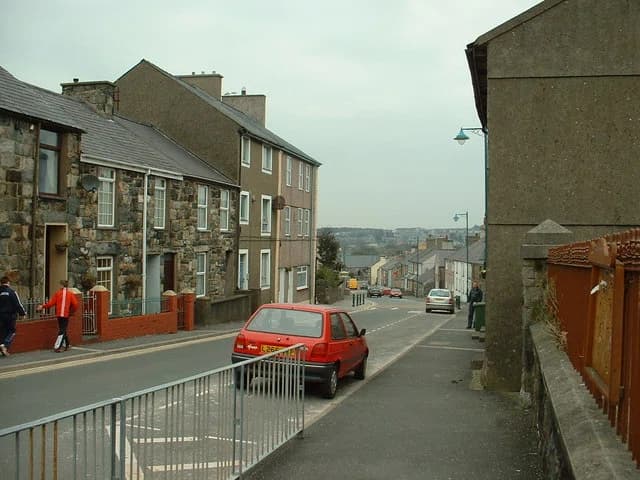 Llanllyfni
