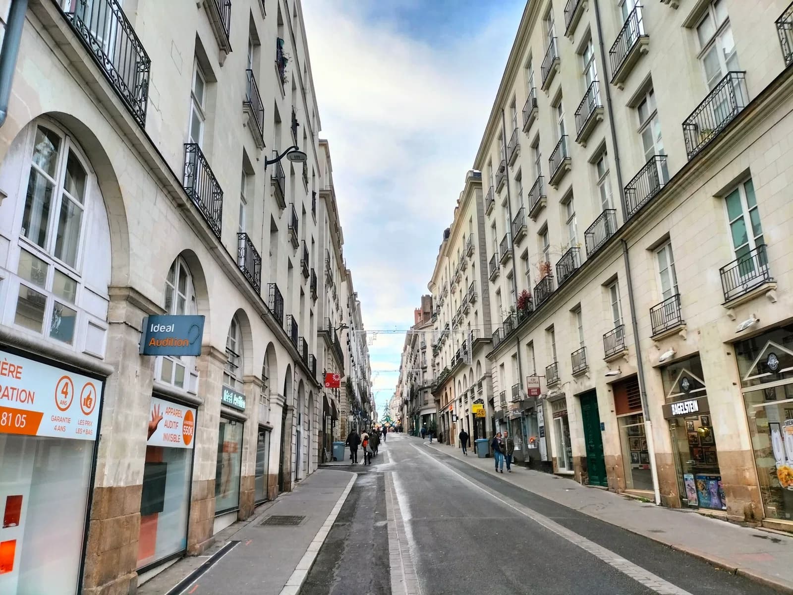 rue Jean-Jacques-Rousseau