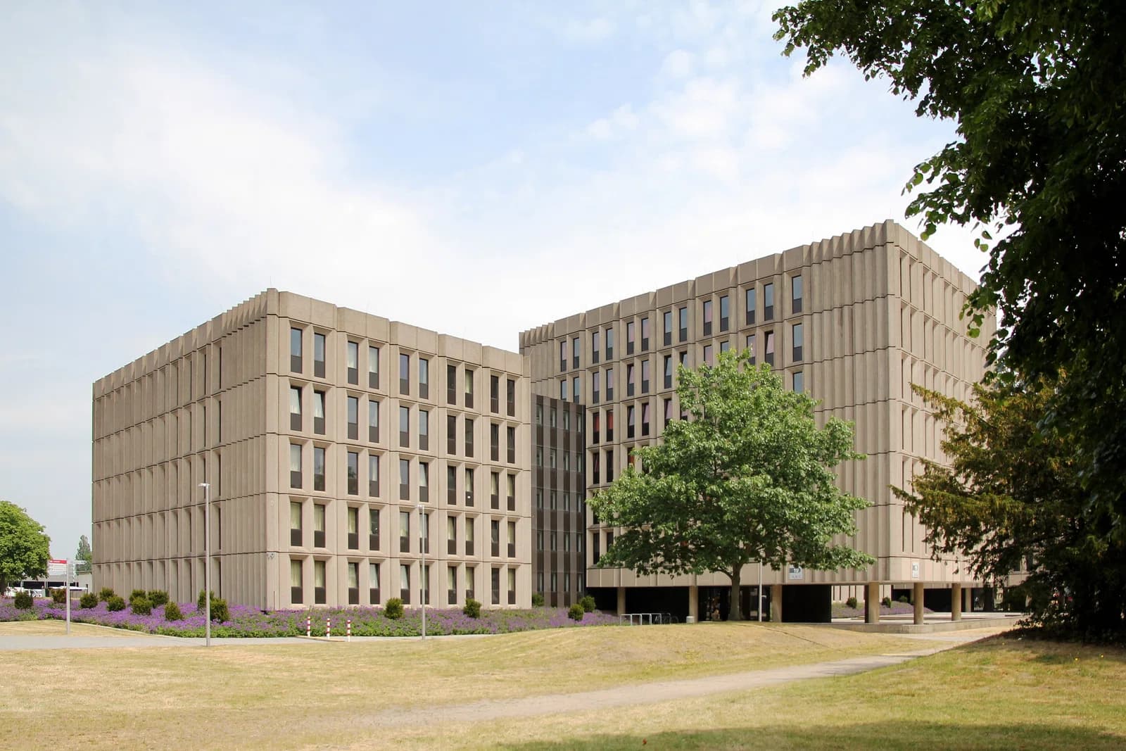 Hauptfeldwebel-Lagenstein barracks