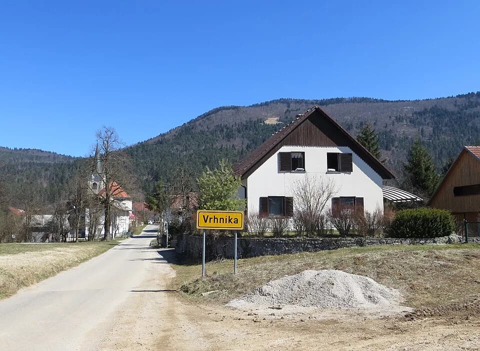 Vrhnika pri Ložu