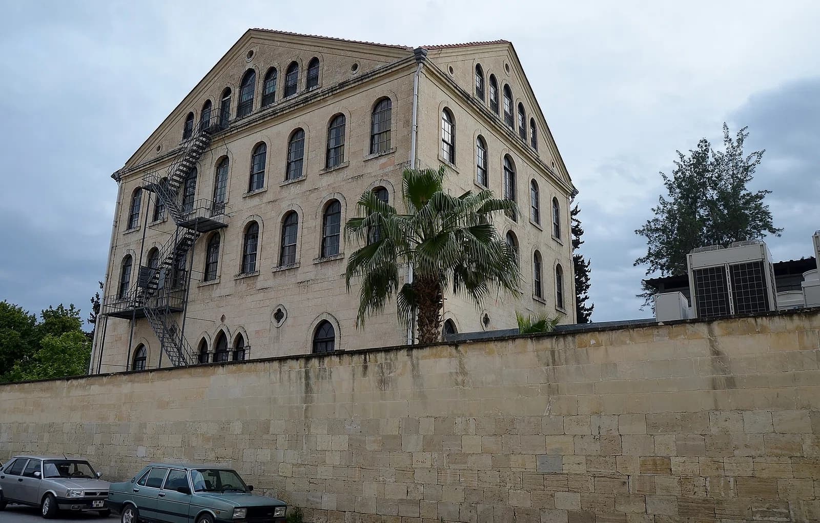 Tarsus American College