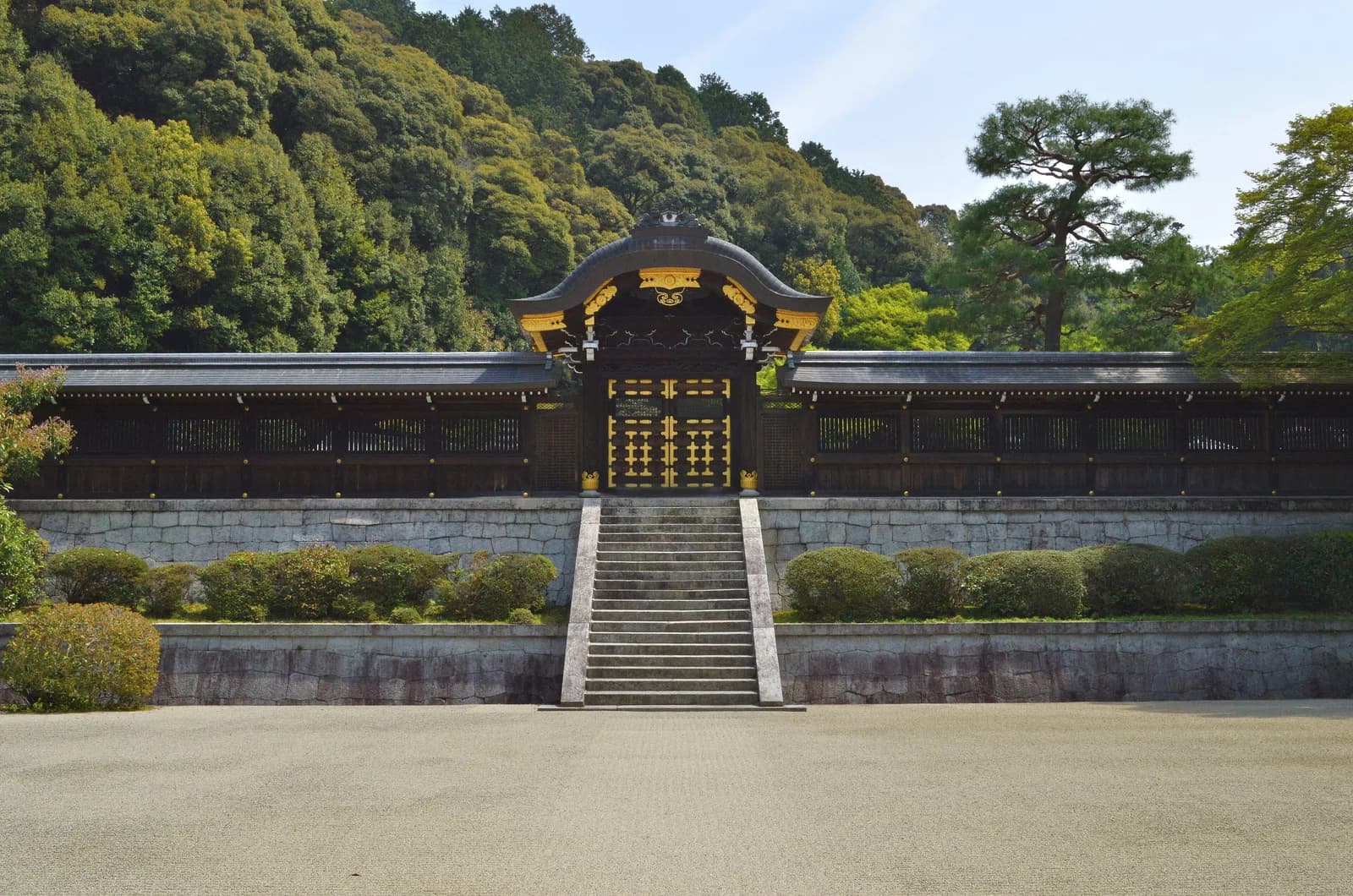 Tsuki no wa no misasagi