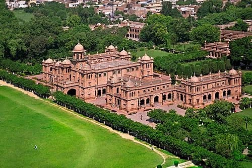 Islamia College University