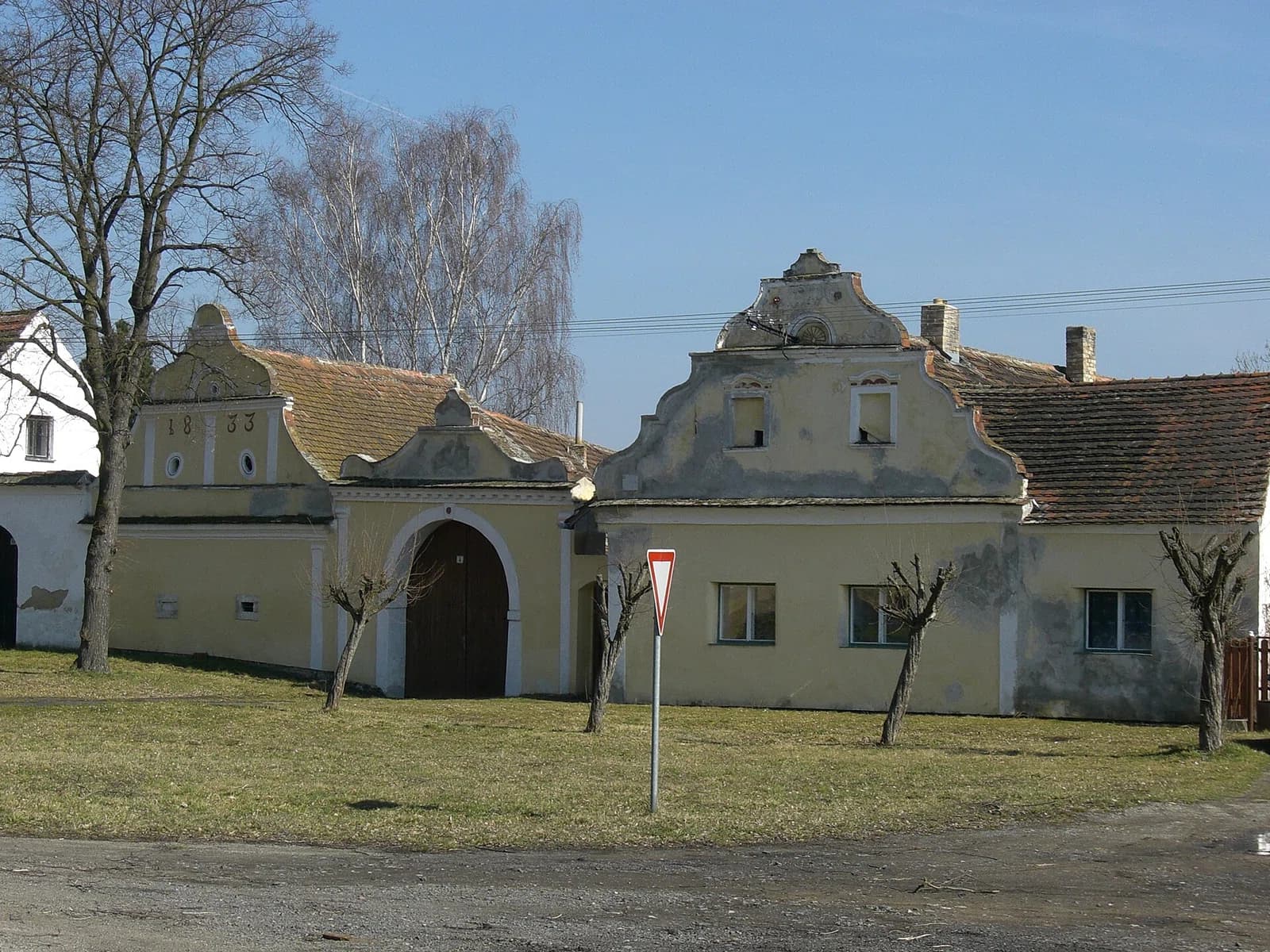 Skály