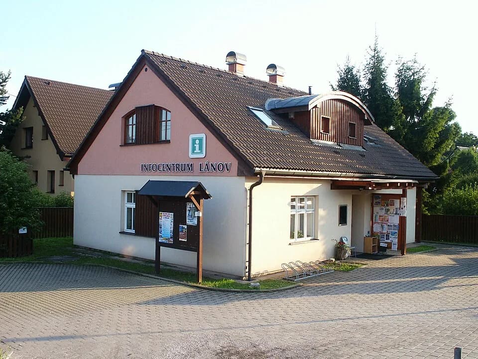 Lánov