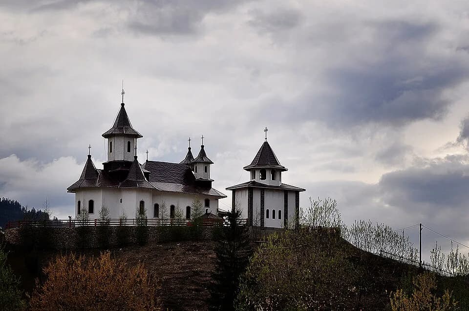 Războieni