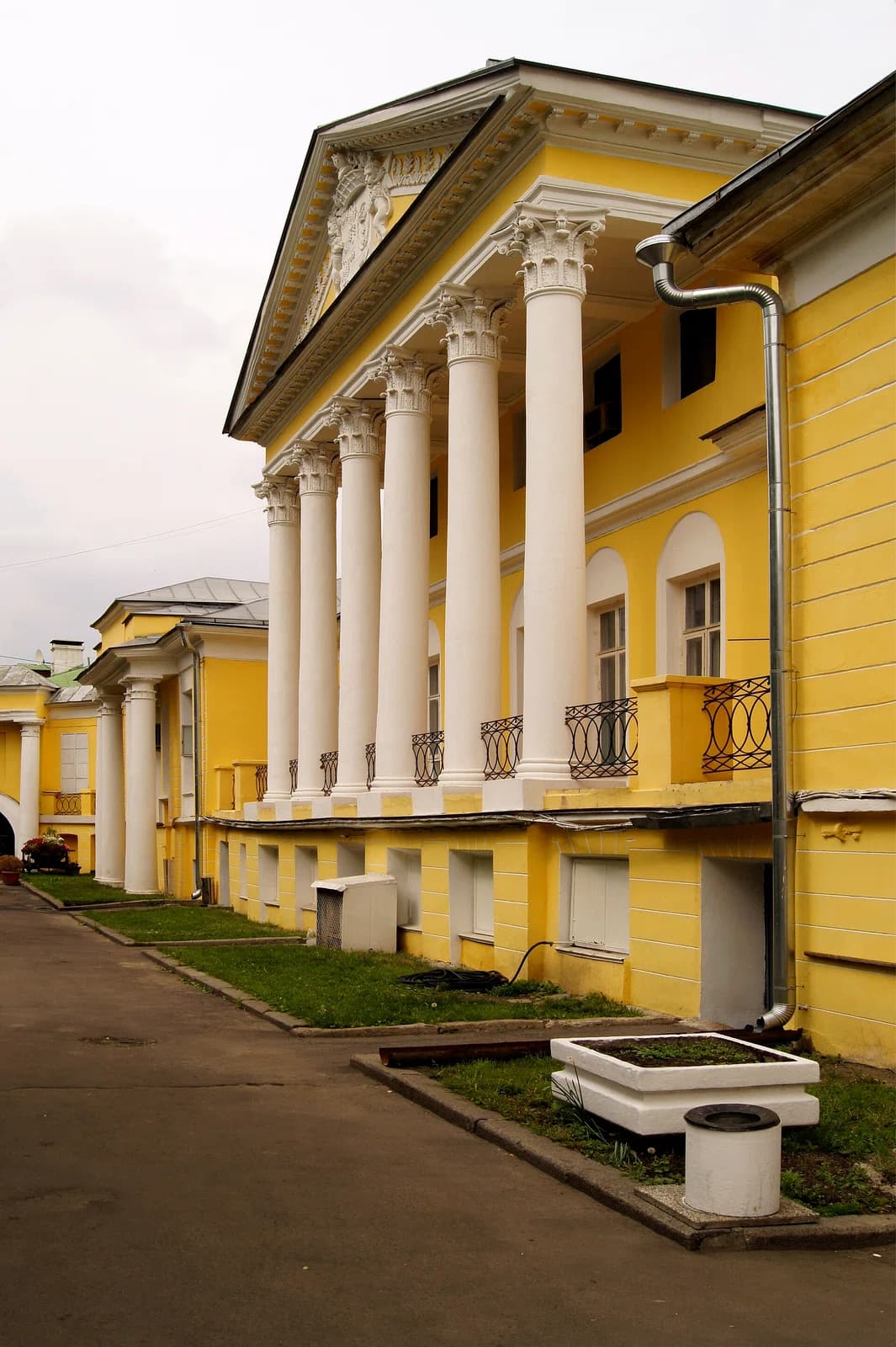 High Institute of Literature and Arts