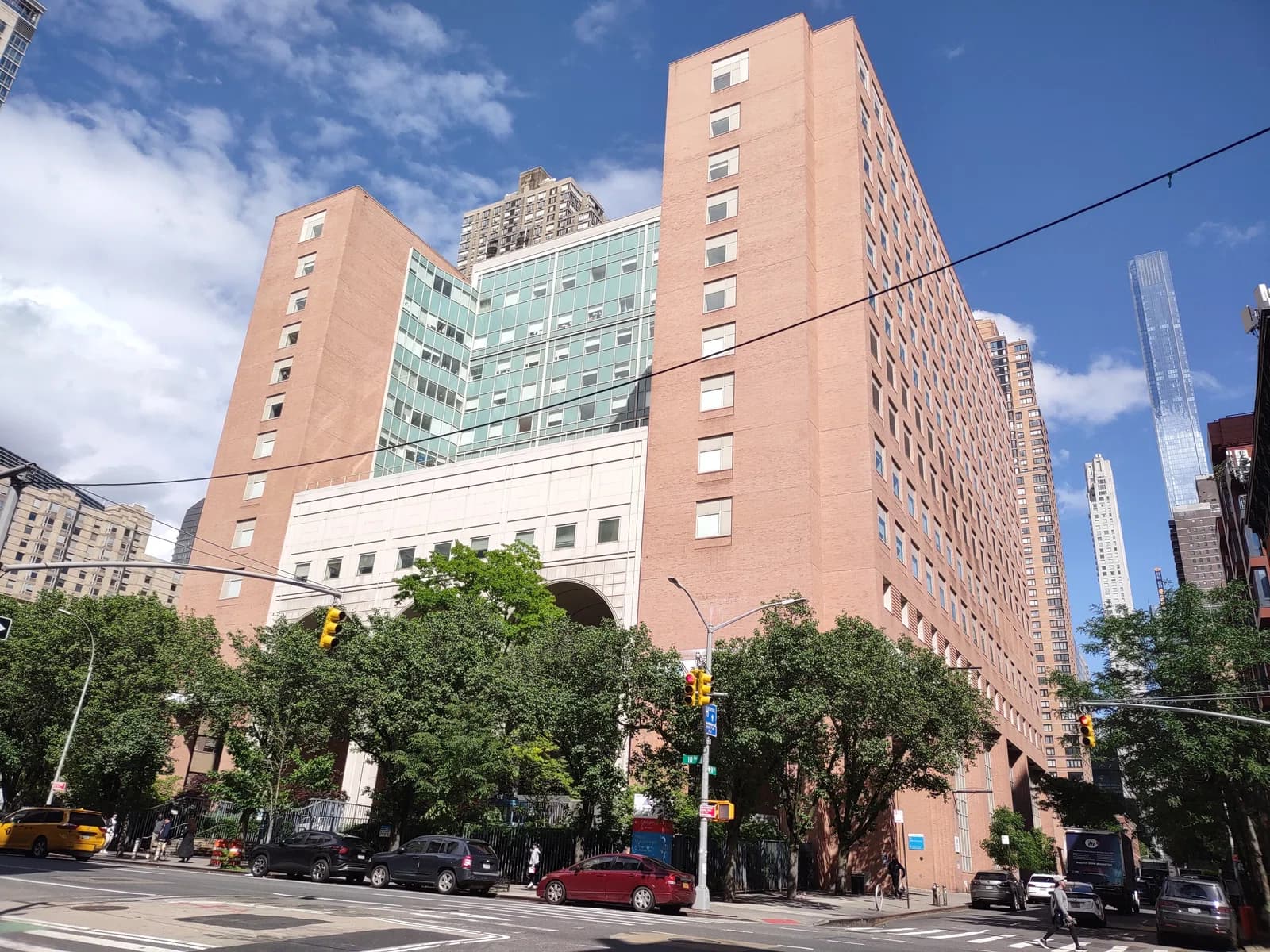 Mount Sinai West