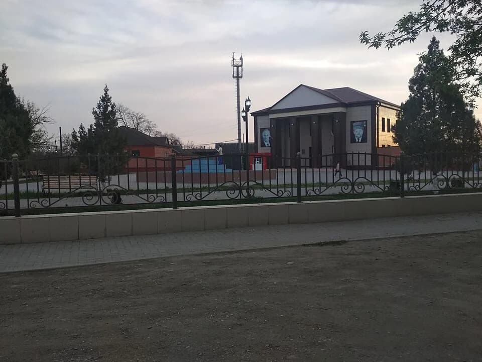 Lakha Nëvre