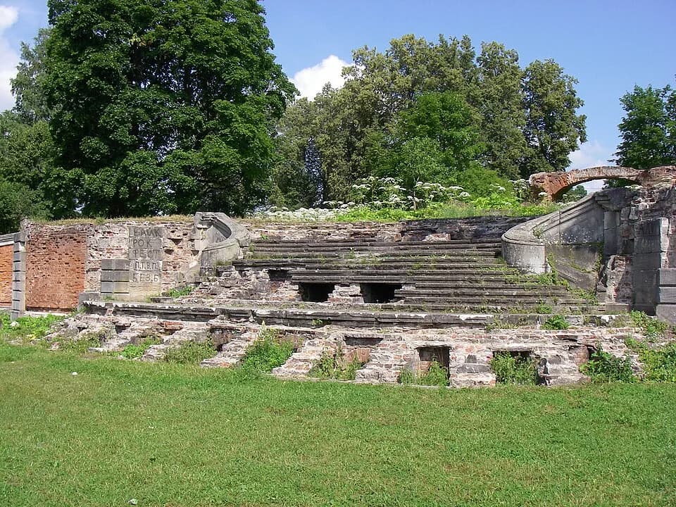 Rapti manor