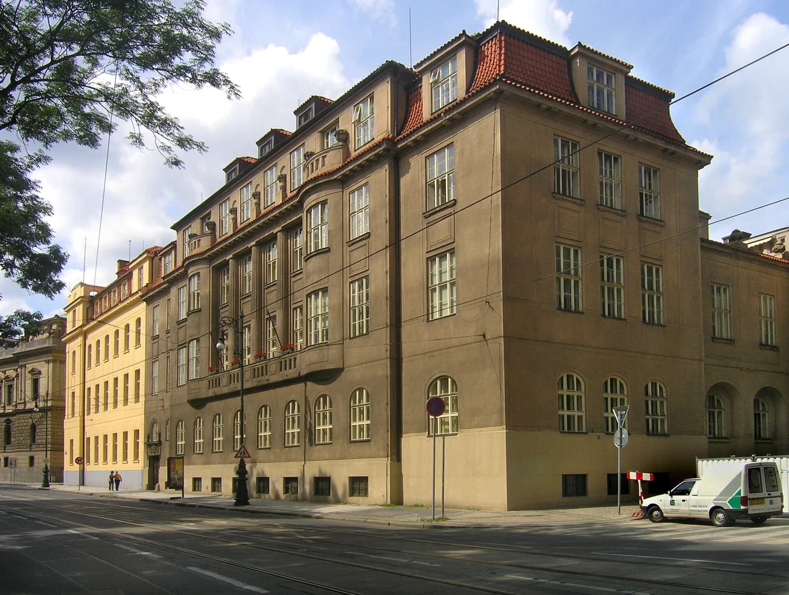 Faculty of Nuclear Sciences and Physical Engineering CTU in Prague