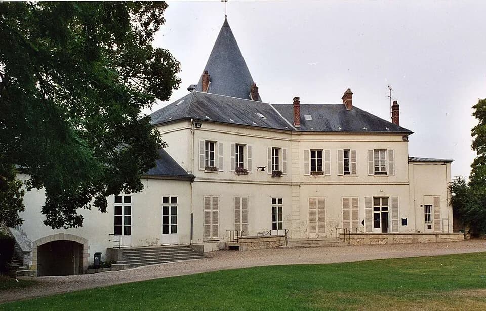 Trie-Château