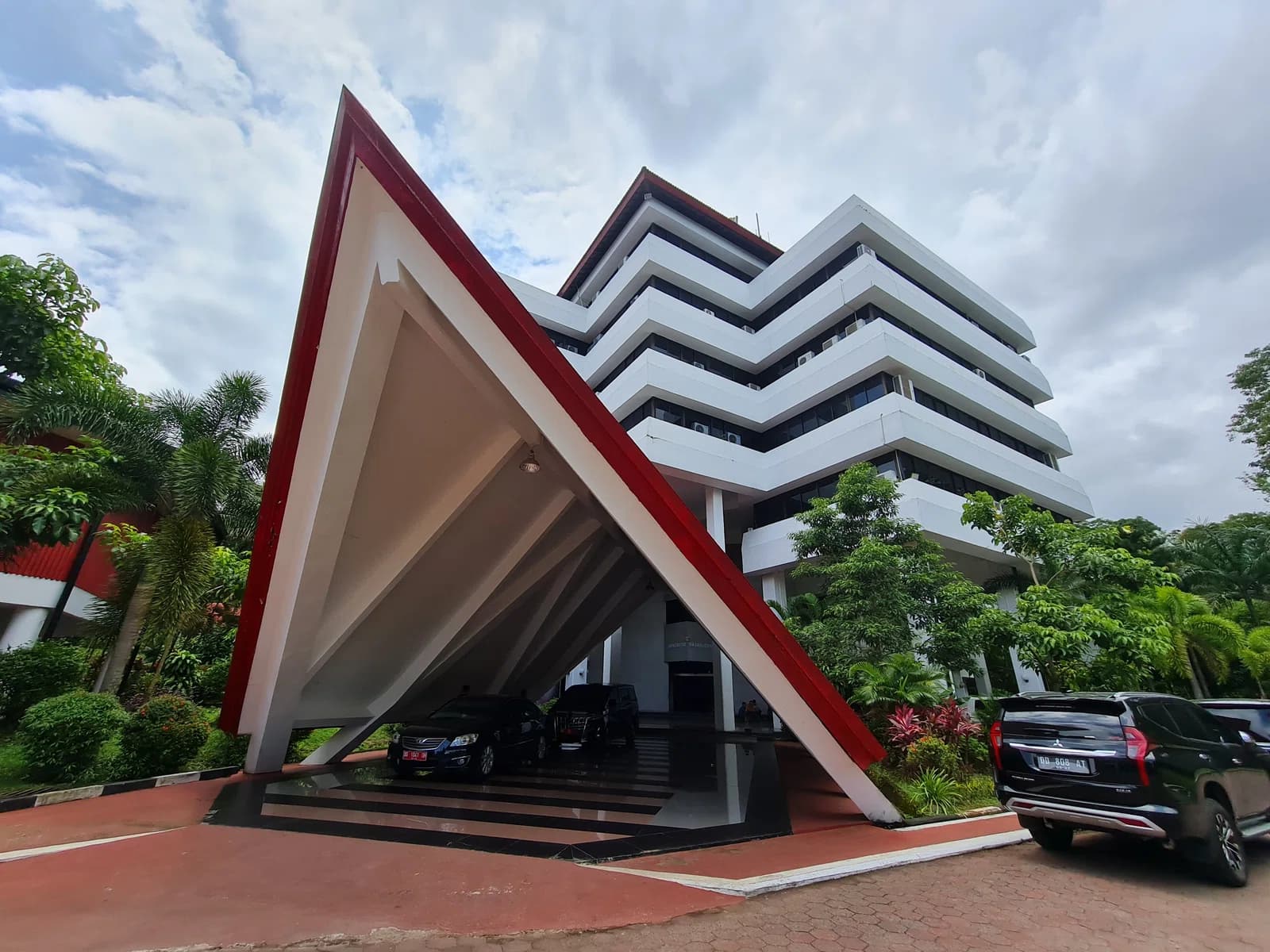 Hasanuddin University
