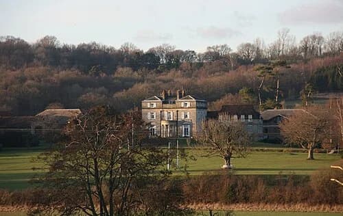Ashdown House School
