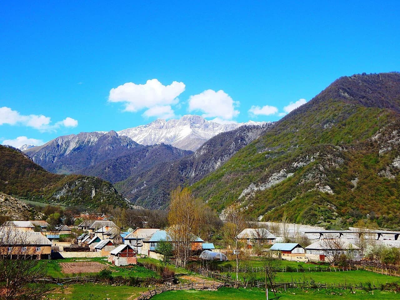 Baş Daşağıl