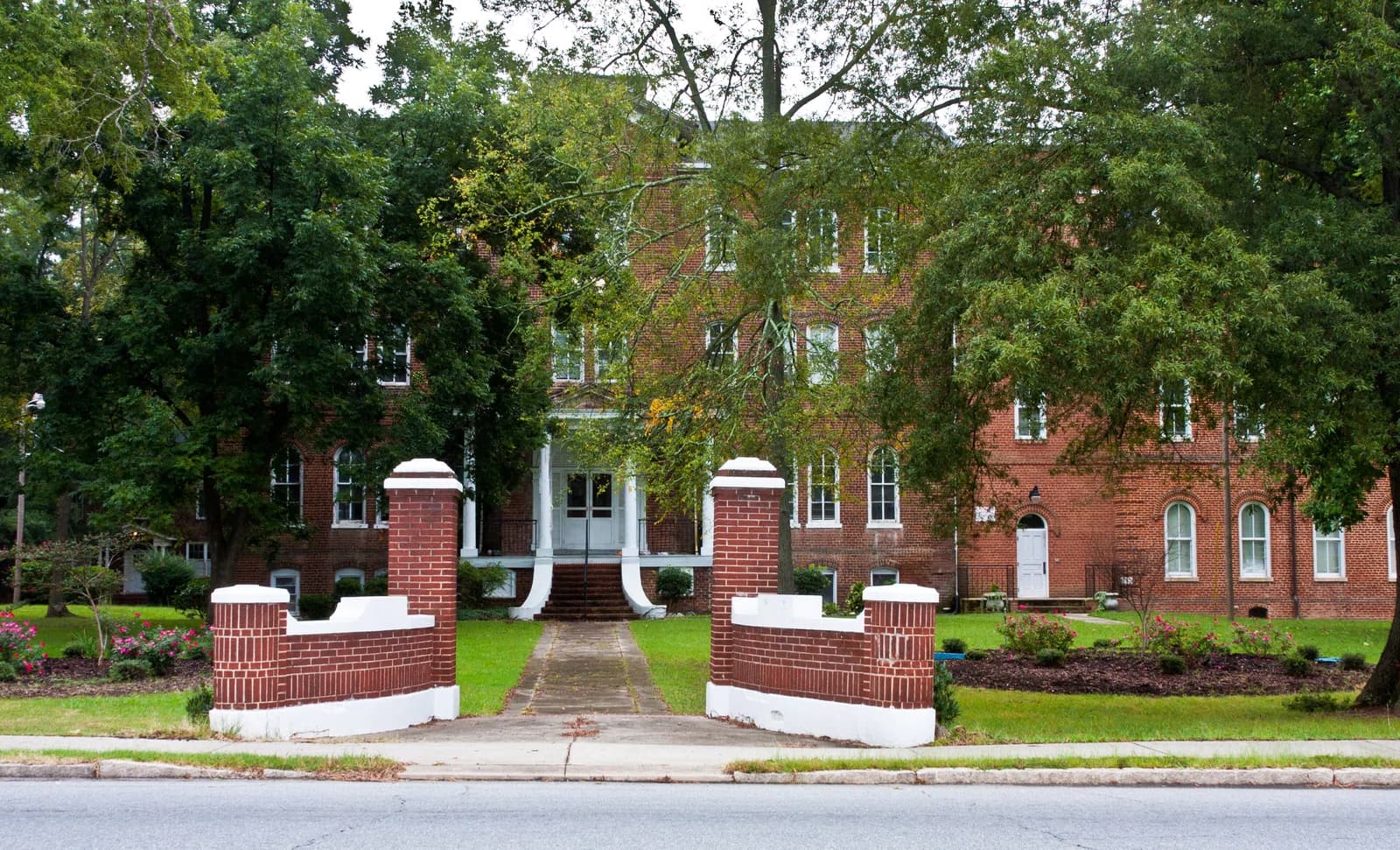Barber–Scotia College