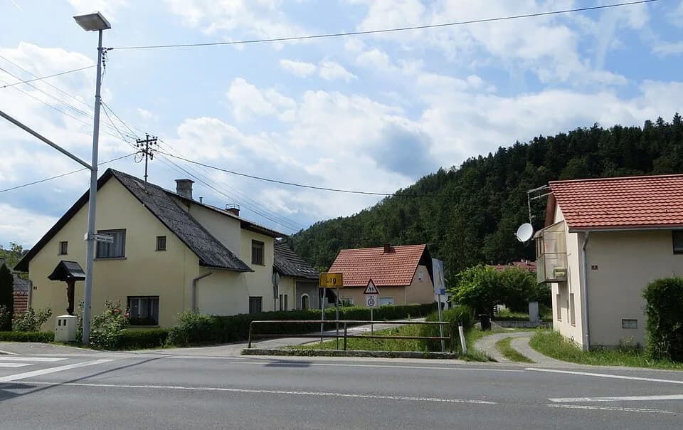 Log pri Brezovici